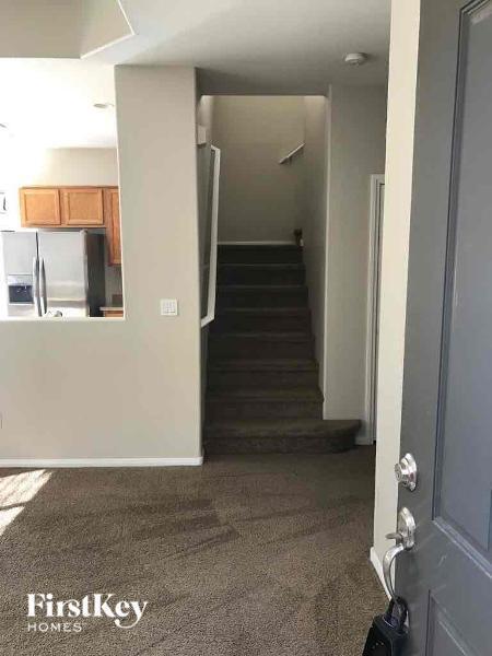 Foto del edificio - 8289 Harvest Spring Pl