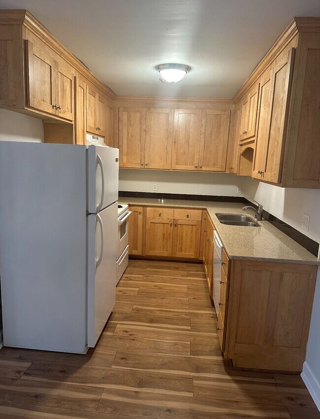 Foto del edificio - 246 White Bridge Pike