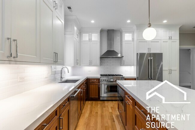 Foto del edificio - 4133 N Kenmore Ave