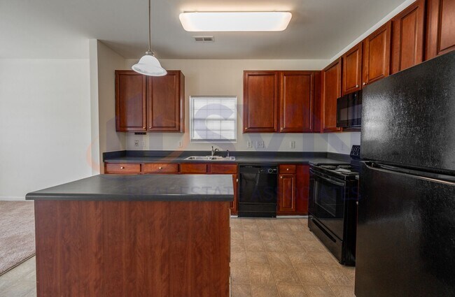 Building Photo - 1419 Cozart St
