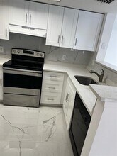 Building Photo - 5011 Wiles Rd