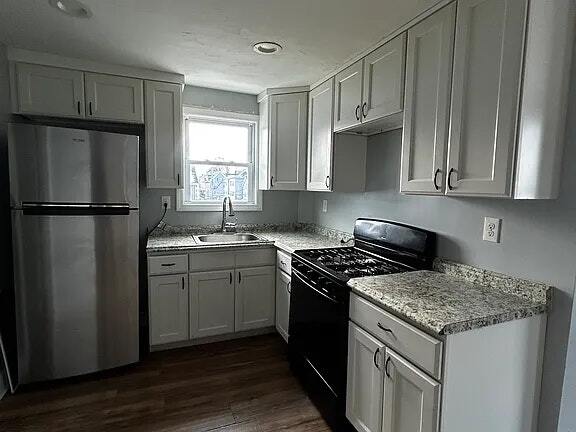 Building Photo - 45 Fuller Ave