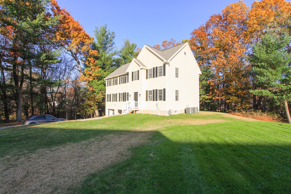 18 Berry Rd, Lowell, MA 01854 House Rental in Lowell, MA