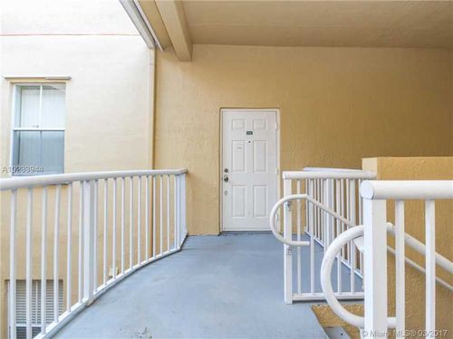 Building Photo - 4301 SW 160th Ave