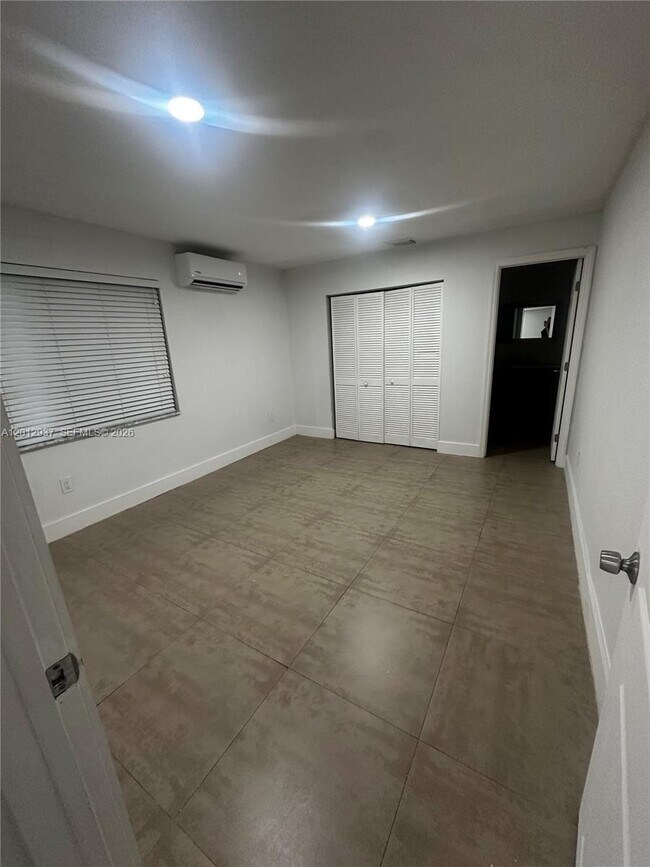 Foto del edificio - 18560 SW 128th Ave