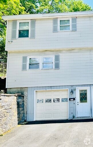 Building Photo - 94 Prichard St
