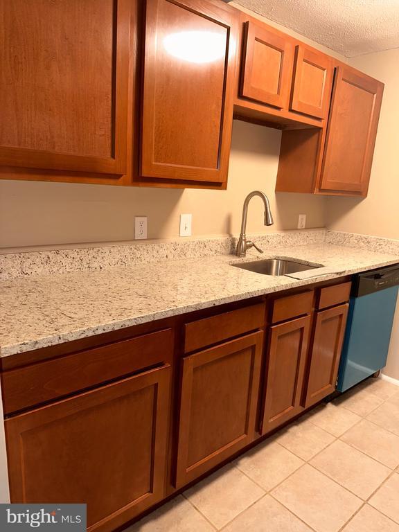 Foto principal - 1814 Village Green Dr