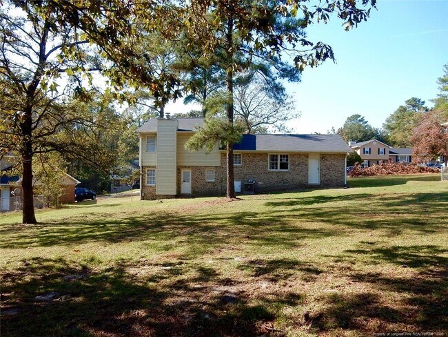 Foto del edificio - 1113 Oakstone Dr
