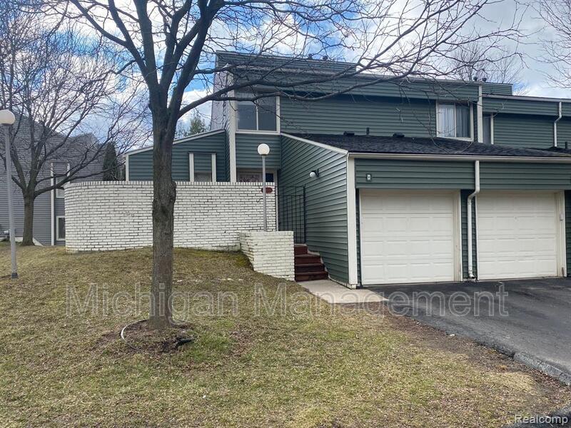 Foto principal - 39600 Kartar Ln
