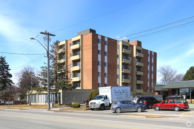 Photo du bâtiment - Princess Apartments