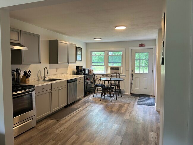 Foto del edificio - 150 Brookline Rd