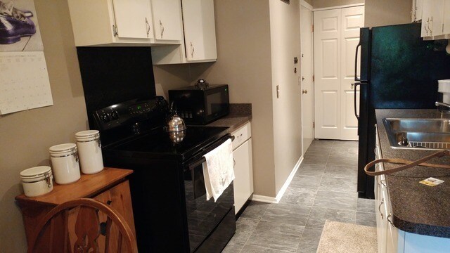 Foto del edificio - 5509 Lakeside Dr