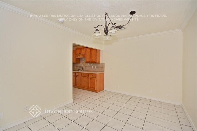 Building Photo - 7602 NW 40th St
