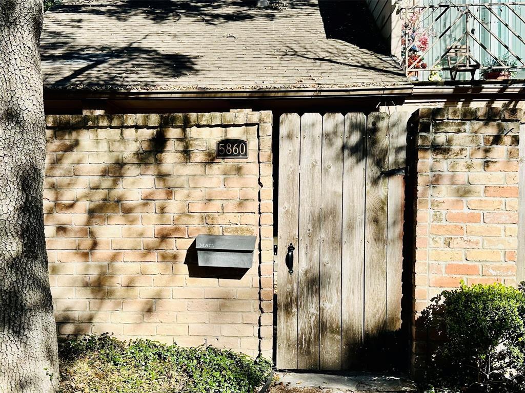 Foto principal - 5860 Sampley Way