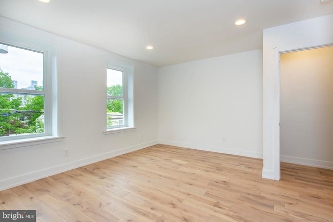 Foto del edificio - 2120 Ellsworth St
