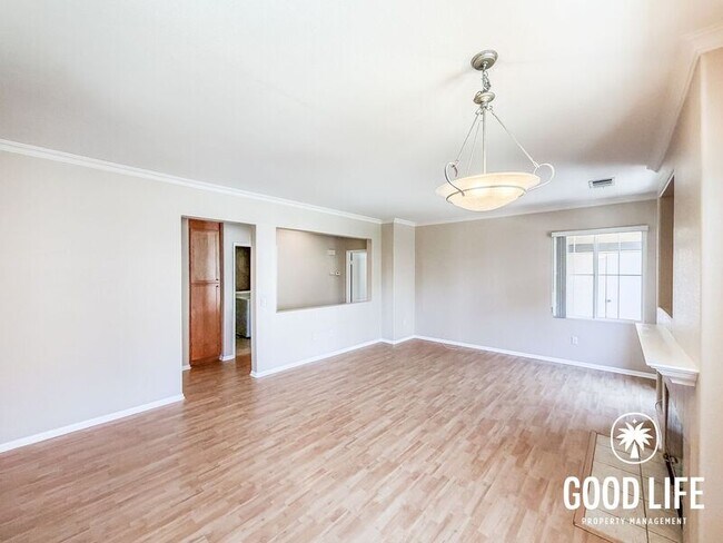 Foto del edificio - 10880 Serafina Ln