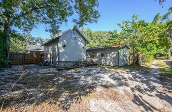 Building Photo - 7201 N Highland Ave