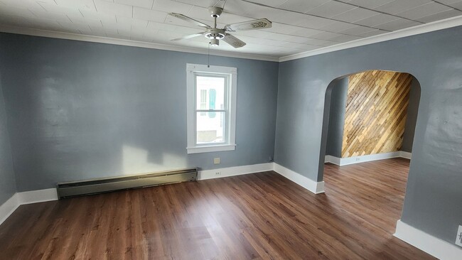 Building Photo - Cozy 3 bedroom Cape Cod with attached garage! First floor offers living room, formal dining, and ...