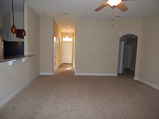 Building Photo - SILVER SPRINGS ESTATES