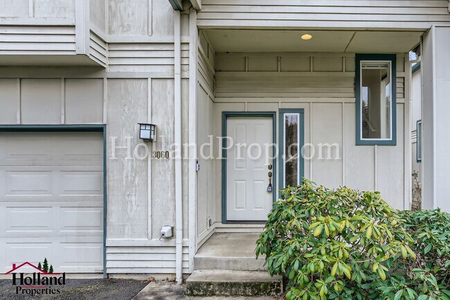 Building Photo - Cozy and confirtable 3-Bedroom Duplex in Prime West Linn Location! At a SUPER PRICE Plus, GET A S...