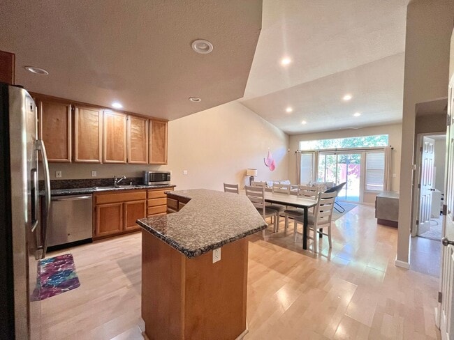 Foto del edificio - Special Move-In Promotion: Move in this year and get ½ off your second month’s rent! Don’t miss t...