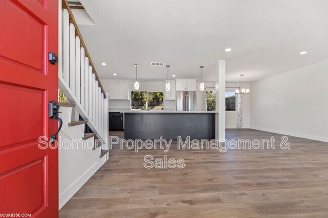 Building Photo - 315 Cerro St
