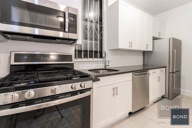 Foto del edificio - 153 E 96th St