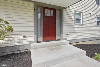Building Photo - 51 Potter Ct