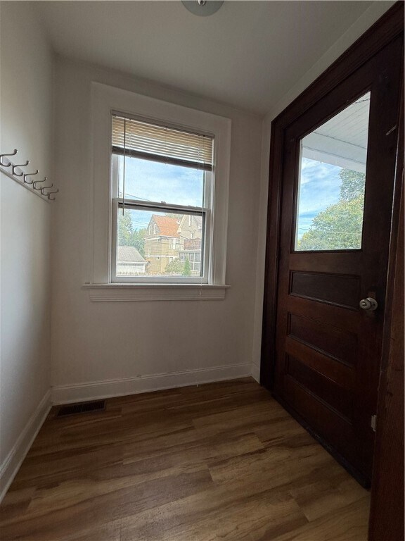 Foto del edificio - 1036 Monroe Ave