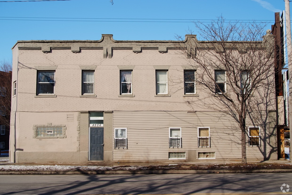 Foto del edificio - 8206 Detroit Ave