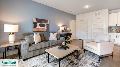 Building Photo - 404 W 26th St