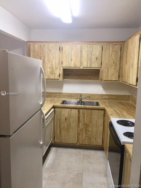 Foto del edificio - 9301 SW 92nd Ave