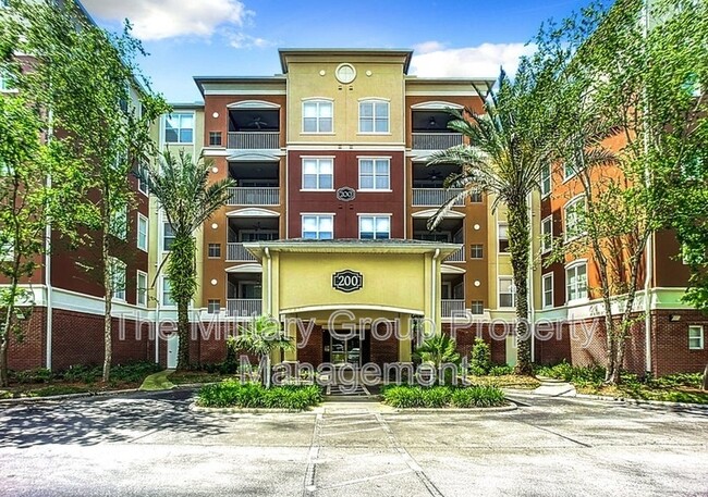 Foto del edificio - 4480 Deerwood Lake Pkwy