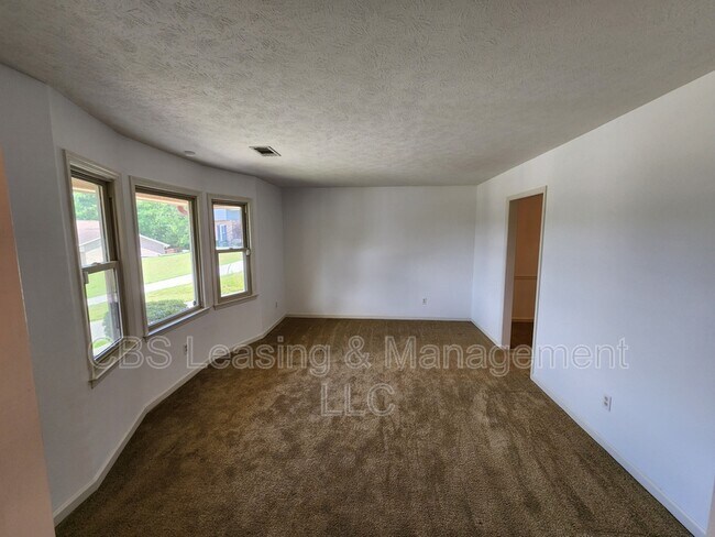 Foto del edificio - 3200 Archer Way