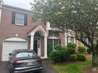 Building Photo - 75 Spring Hill Cir
