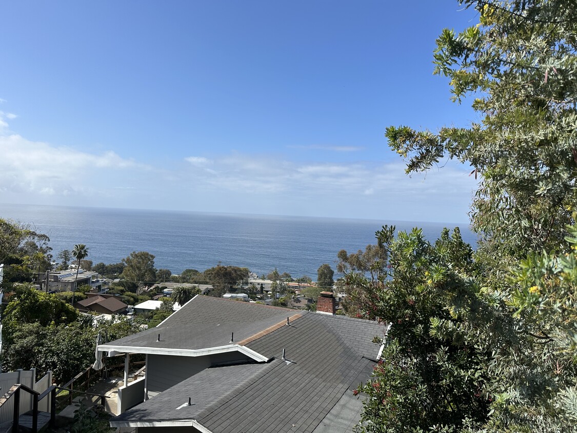 Primary Photo - 2155 Crestview Dr