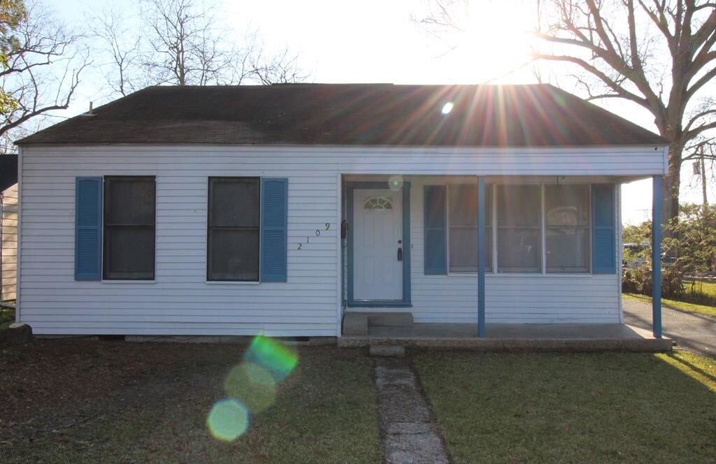 2109 Green Ave, Port Arthur, TX 77642 House for Rent in Port Arthur