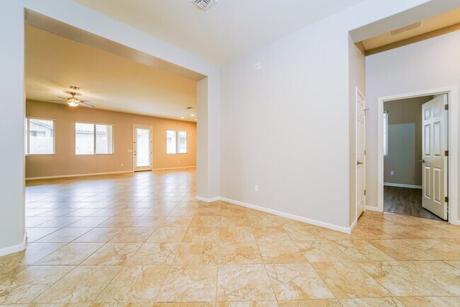 Foto del edificio - 7109 W Fall Garden Way
