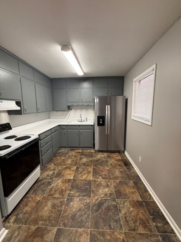 Foto del edificio - 3419 Grassfort Dr SW