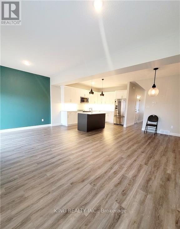 Photo du bâtiment - 600 Guiness Way