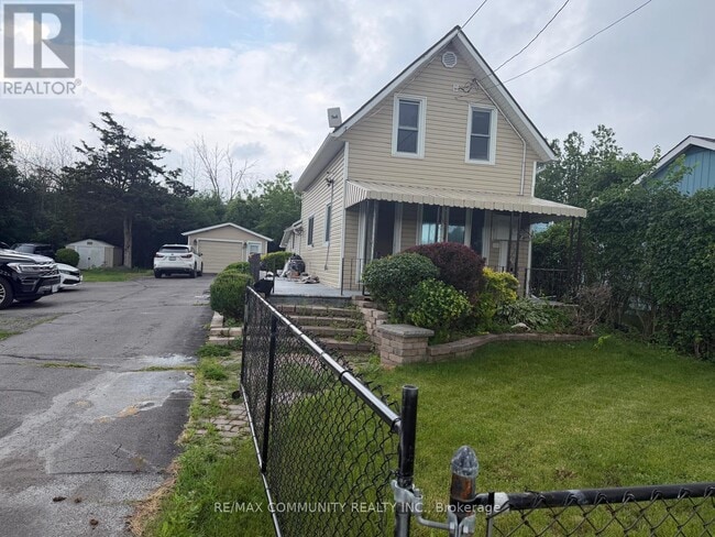 Building Photo - 326 Glen Miller Rd