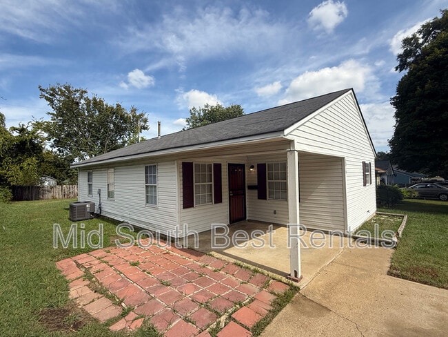 Building Photo - 3016 Crystal Ave