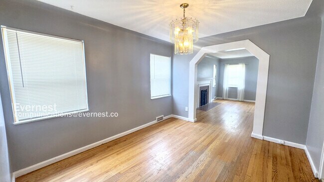 Foto del edificio - 17329 Kentucky St