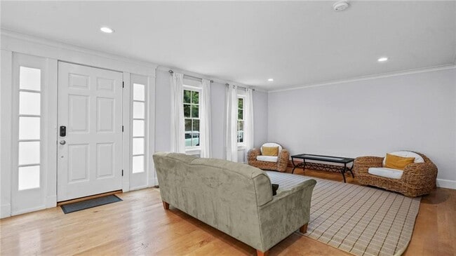 Building Photo - 485 Spring St