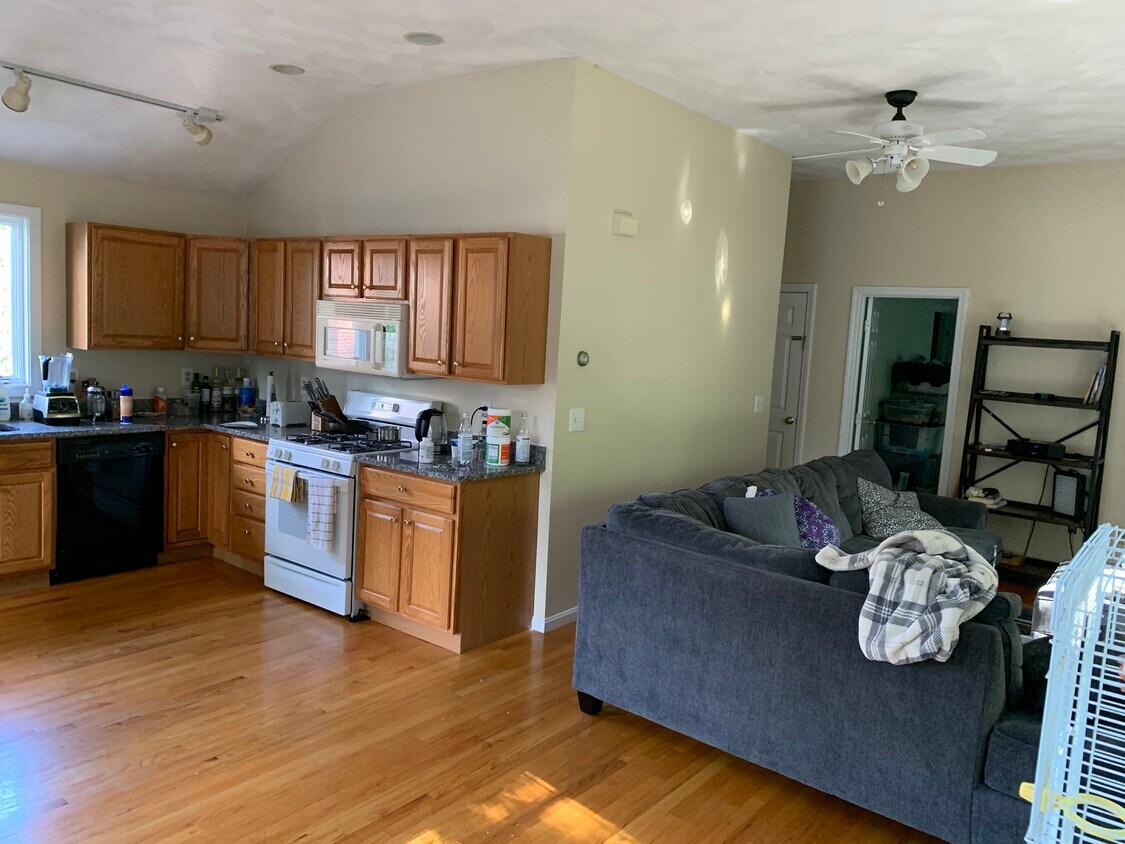 338 Grapevine Rd, Wenham, MA 01984 House for Rent in Wenham, MA