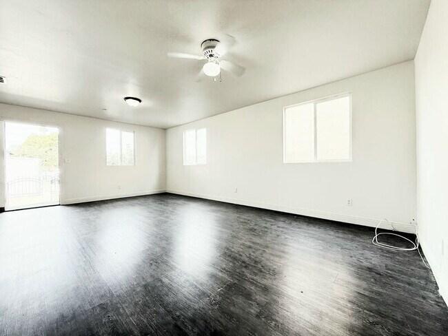 Foto del edificio - 1440 E 42nd St