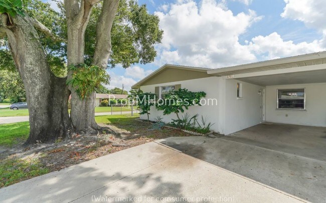 Foto del edificio - 3701 Villa Franca Ave