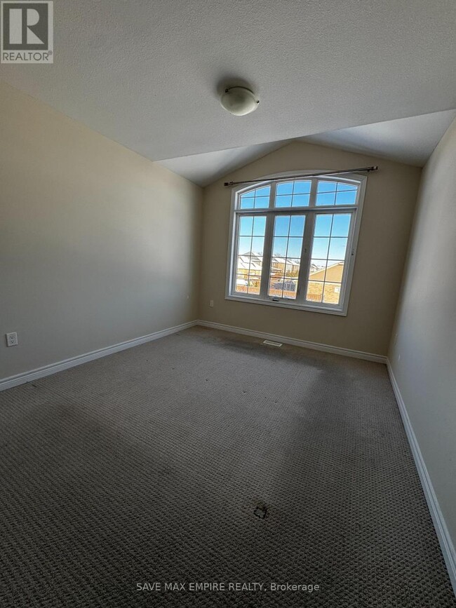 Building Photo - 6313 Dores Dr