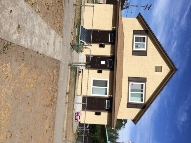 front - 512 S Belle Ave