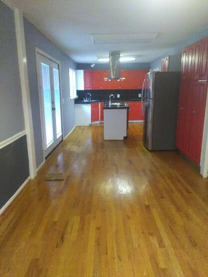 Foto del edificio - 204 Irongate Dr